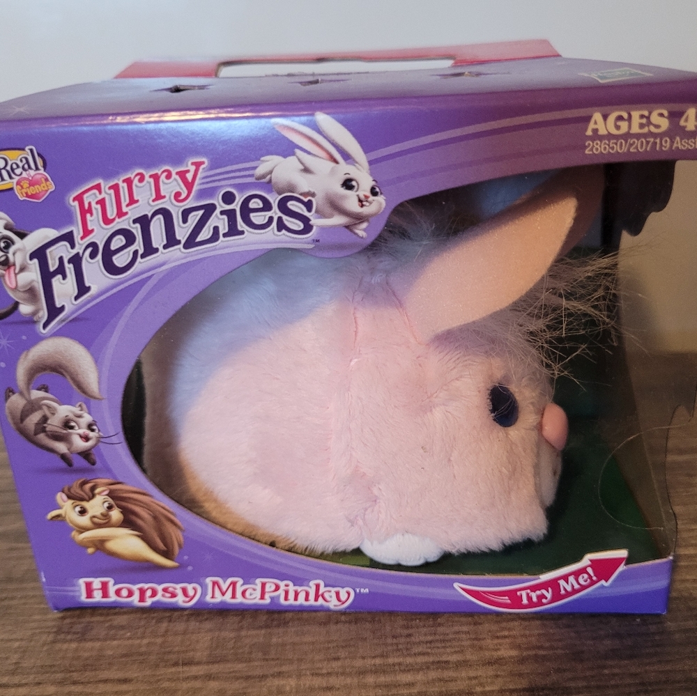 Furry Frenzies Hopsy McPinky